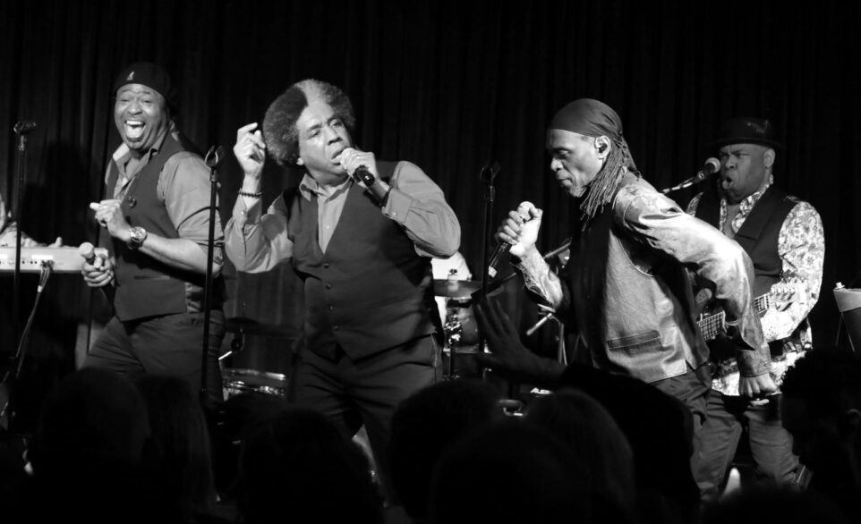 Heatwave live band